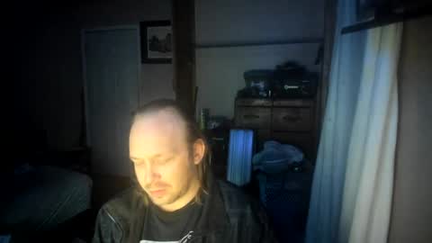 bigmike20129020 online show from January 4, 9:32 am