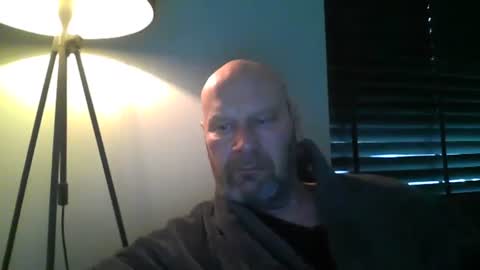 bigmike3339 online show from March 1, 8:13 am