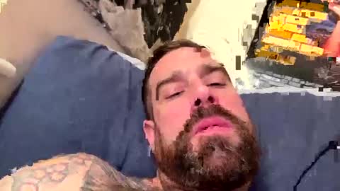 Snapshot of bignickohyes chatting on February 14, 12:25 pm bignickohyes online show from February 14, 12:25 pm