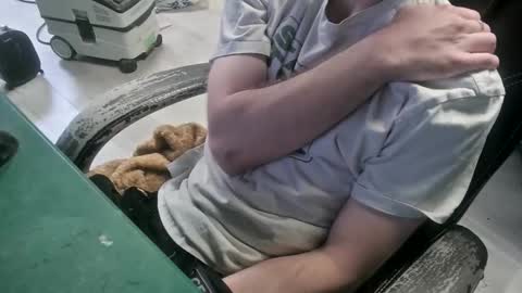 bigpeepdude online show from April 23, 12:04 pm