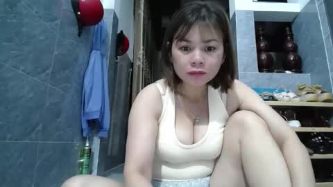 bigpussy_92 online show from May 17, 9:22 pm