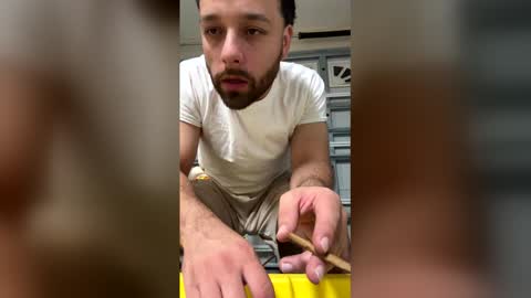 Snapshot of bigred4709 chatting on April 11, 3:44 am bigred4709 online show from April 11, 3:44 am