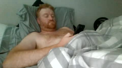 Snapshot of bigred92899 chatting on June 16, 12:52 pm bigred92899 online show from June 16, 12:52 pm