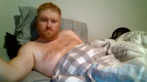 Snapshot of bigred92899 chatting on June 21, 7:55 am bigred92899 online show from June 21, 7:55 am