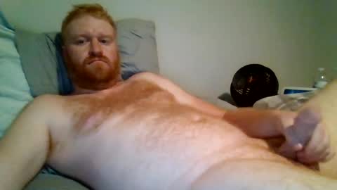 Snapshot of bigred92899 chatting on August 1, 10:03 am bigred92899 online show from August 1, 10:03 am