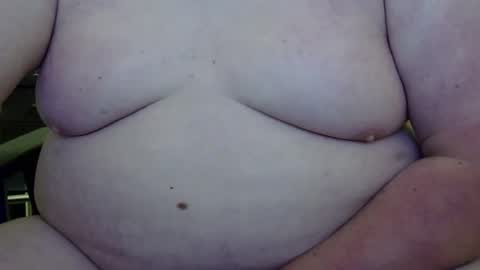 Snapshot of bigsexxy37 chatting on April 8, 3:06 am bigsexxy37 online show from April 8, 3:06 am