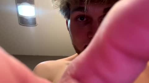 bigskinnyboyshh online show from February 13, 4:11 am