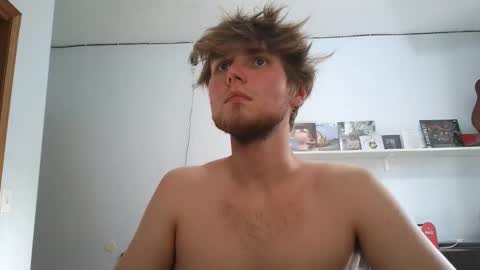bigskinnyboyshh online show from May 14, 10:38 pm