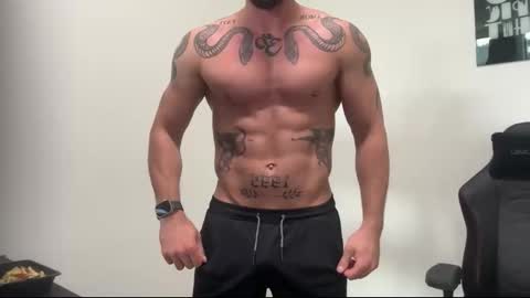 Snapshot of bigsnakeman1995 chatting on September 15, 4:18 pm Gogo online show from September 15, 4:18 pm