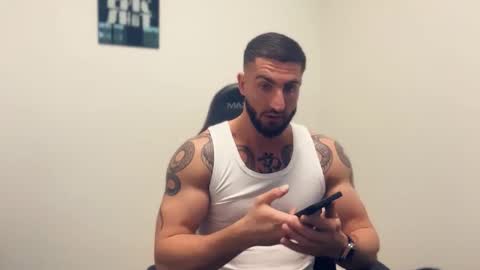 Snapshot of bigsnakeman1995 chatting on October 3, 7:27 am Gogo online show from October 3, 7:27 am