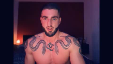 Snapshot of bigsnakeman1995 chatting on October 20, 12:33 am Gogo online show from October 20, 12:33 am