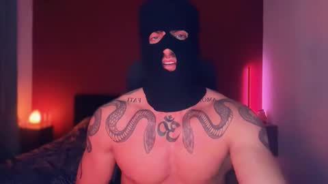 Snapshot of bigsnakeman1995 chatting on October 23, 3:33 pm Gogo online show from October 23, 3:33 pm