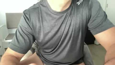 Snapshot of bigsong78 chatting on March 15, 8:09 am BigHardCock horny Balearic Islands online show from March 15, 8:09 am