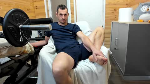 bigsshark online show from December 12, 8:57 am