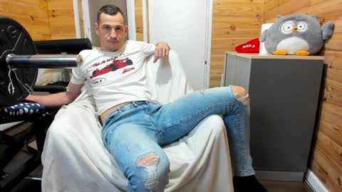 bigsshark online show from January 11, 8:43 am