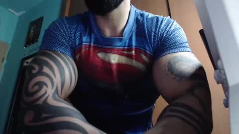 Snapshot of bigstallone chatting on November 18, 11:59 pm BigStallion online show from November 18, 11:59 pm