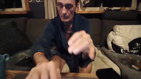 Snapshot of bigswe1 chatting on January 30, 4:37 am bigswe1 online show from January 30, 4:37 am