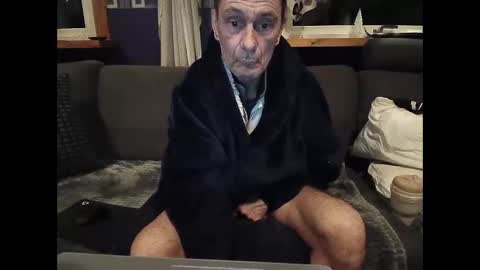 Snapshot of bigswe1 chatting on March 8, 3:06 am bigswe1 online show from March 8, 3:06 am