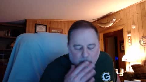 bigthicksatisfying2 online show from December 9, 6:34 am