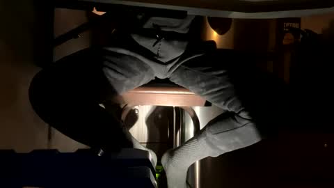 bigthingspoppin69 online show from December 11, 5:21 am