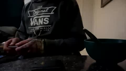 bigthingspoppin69 online show from January 7, 5:12 am