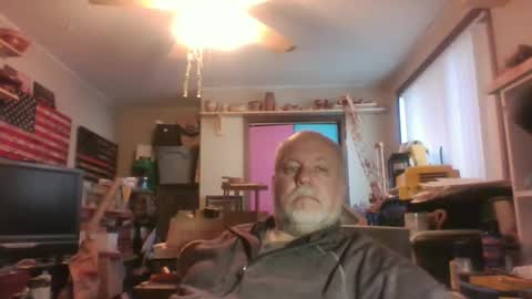 Snapshot of bigthump9999 chatting on February 20, 9:53 pm bigthump9999 online show from February 20, 9:53 pm