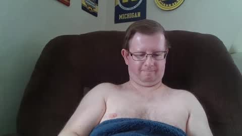 Snapshot of bigtitlover220 chatting on March 9, 3:27 pm Jeremy online show from March 9, 3:27 pm