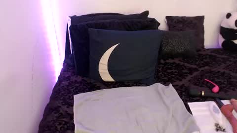 Snapshot of bigtittedtattedlesbian chatting on June 11, 9:46 pm Nichole lights online show from June 11, 9:46 pm