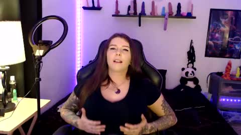 Snapshot of bigtittedtattedlesbian chatting on June 17, 9:27 pm Nichole lights online show from June 17, 9:27 pm
