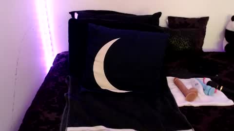 Snapshot of bigtittedtattedlesbian chatting on July 6, 11:07 pm Nichole lights online show from July 6, 11:07 pm