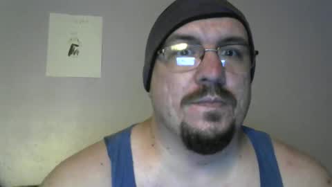 Snapshot of bigxcountry_39 chatting on June 10, 3:07 am bigxcountry_39 online show from June 10, 3:07 am