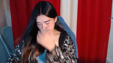 Snapshot of bilat_tinax chatting on January 16, 7:01 am bilat tinax online show from January 16, 7:01 am