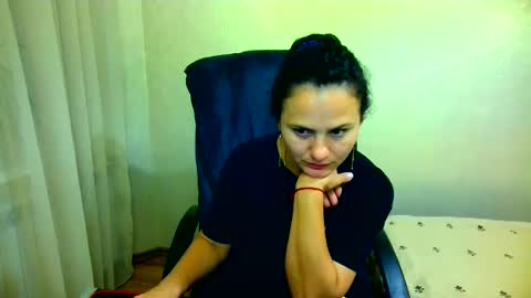 Snapshot of bililay chatting on September 12, 8:09 pm DOM NIKA online show from September 12, 8:09 pm