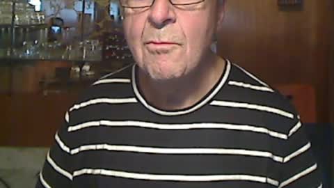 Snapshot of bill_25061 chatting on October 26, 8:59 pm bill_25061 online show from October 26, 8:59 pm