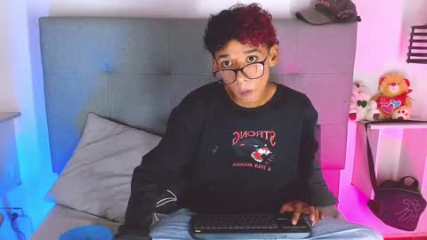 Snapshot of billie_turner_ chatting on September 30, 3:11 am B-I-L-L-I-E 3 online show from September 30, 3:11 am