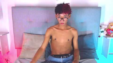 Snapshot of billie_turner_ chatting on October 5, 4:11 am B-I-L-L-I-E 3 online show from October 5, 4:11 am