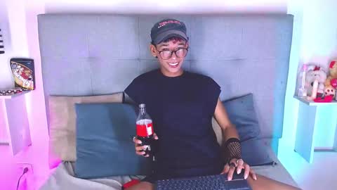 Snapshot of billie_turner_ chatting on October 7, 5:37 am B-I-L-L-I-E 3 online show from October 7, 5:37 am