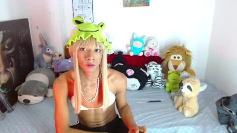 Snapshot of billie_turner_ chatting on April 7, 7:20 am B-I-L-L-I-E 3 online show from April 7, 7:20 am