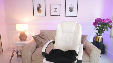 Snapshot of billiebrownn chatting on October 17, 7:16 pm billiebrownn online show from October 17, 7:16 pm