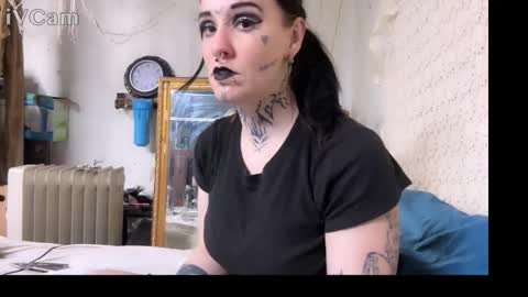 billiecreamicing online show from February 5, 12:54 pm