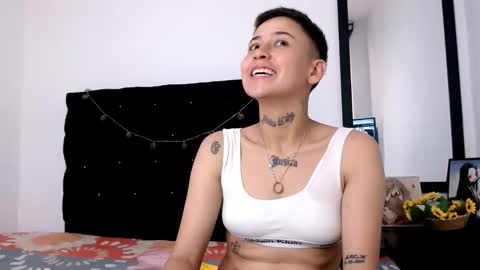 billielovee online show from April 1, 3:20 pm