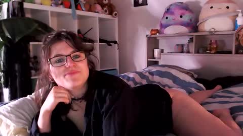 Billie Wilde twitter BillieWildeLove online show from December 21, 11:01 pm