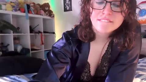 Billie Wilde twitter BillieWildeLove online show from December 22, 11:13 pm