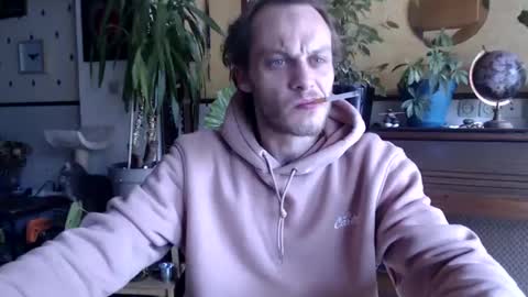 Snapshot of billy_fingercut chatting on February 25, 11:08 am Billy FingerCut online show from February 25, 11:08 am