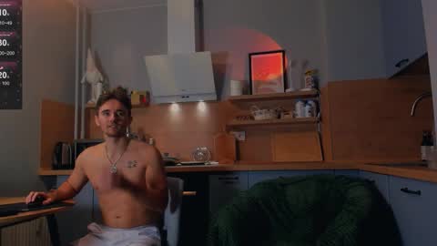 Billy and Lisahelp us to reach 100 likes online show from October 19, 10:05 am