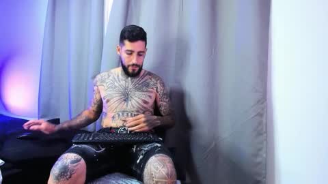 billy_sartori77 online show from February 2, 4:38 pm