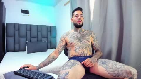 billy_sartori77 online show from February 5, 1:16 pm