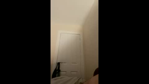 billyd1603 online show from April 12, 7:13 am