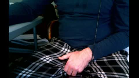 Snapshot of bimale4hotphuk chatting on December 27, 6:20 pm bimale4hotphuk online show from December 27, 6:20 pm