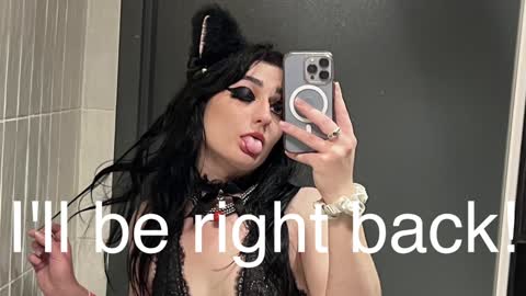 Danny online show from December 7, 1:03 am